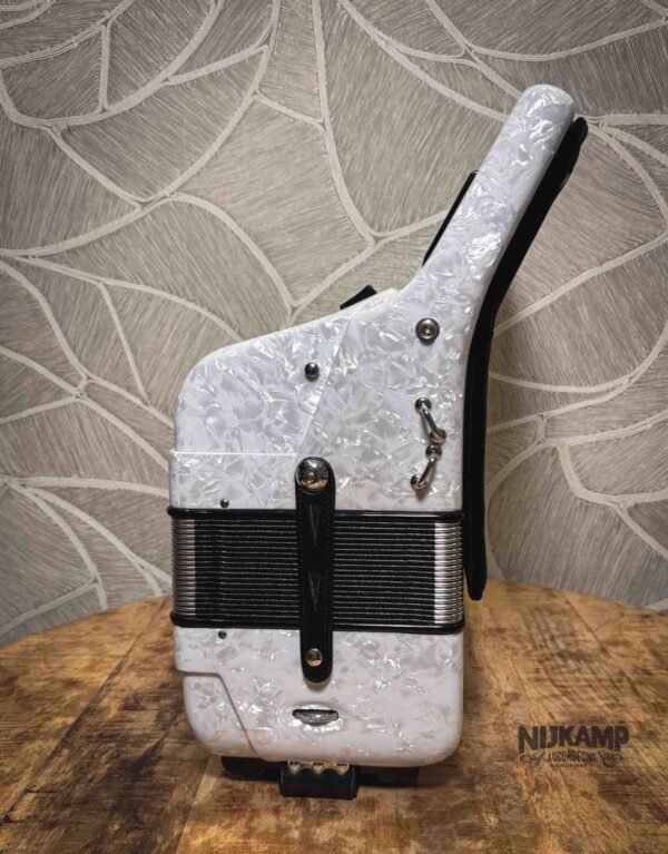 Air_VI_Perloid_White-7 Scandalli Air VI Limited Editie Perloid Wit