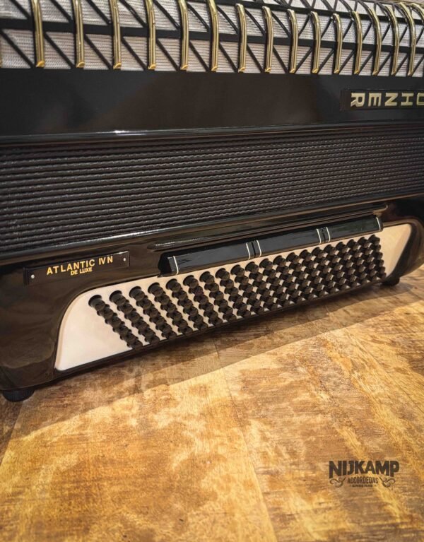 Atlantic_IV_N_10008295-2 Hohner Atlantic IV N / OCCASION