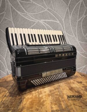 Hohner Morino IV N piano-accordeon met 41 toetsen en 120 bassen